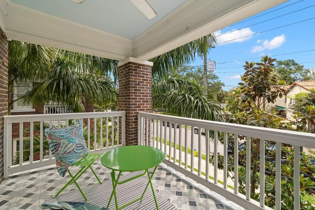 Soho Siesta Stunning Apt W Private Balcony Tampa 0*,  Verenigde Staten